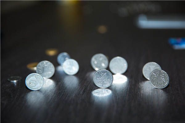 基金赎回几天到银行卡  不同基金到账的时间不同