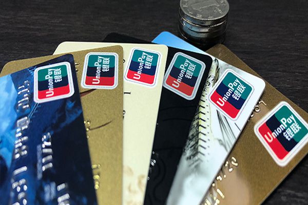 网络申请的信用卡面签能搞定下卡吗？