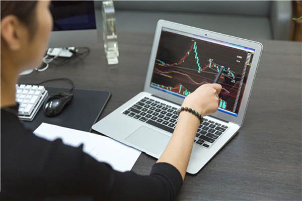 美股十天内第四次熔断　纽交所暂时关闭交易大厅