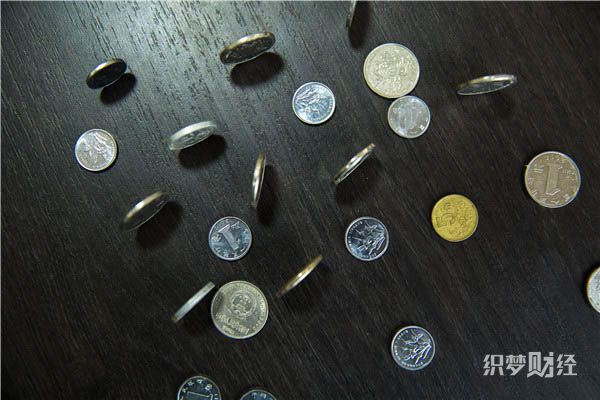 提前还贷利率会变吗  利率一般每年都会调整