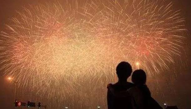 情侣第一个跨年夜怎么过 第一次陪对象跨年攻略
