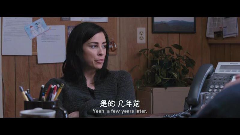 微笑回应电影海报截图