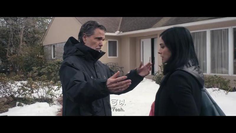 微笑回应电影海报截图