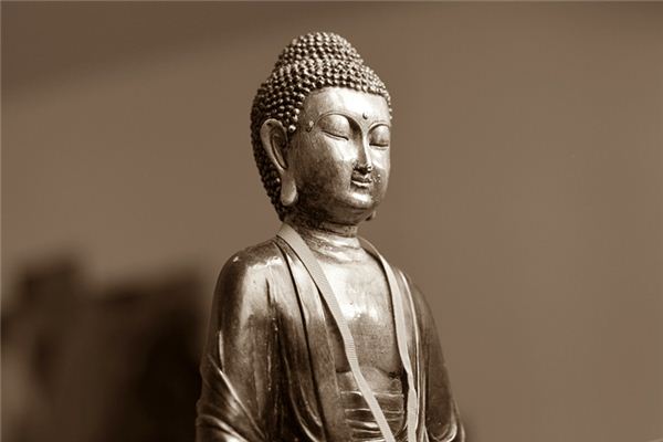 解读命卦中的兑卦：智慧、财富与沟通的象征
