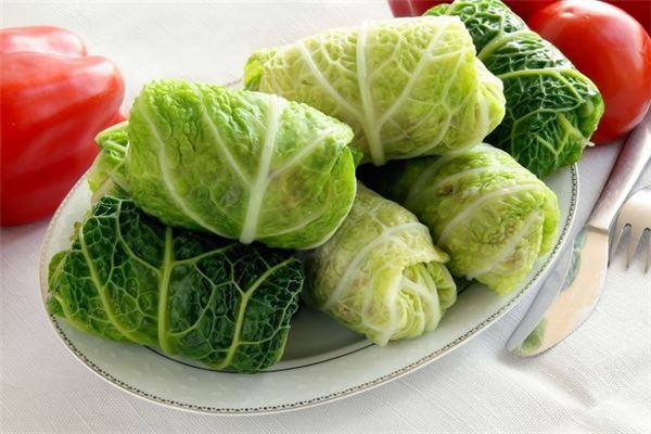 客厅火命人适合挂的画作推荐与解析